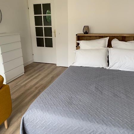 Beautiful Studio Located South Of Paris บรู์-ลา-แรน ภายนอก รูปภาพ